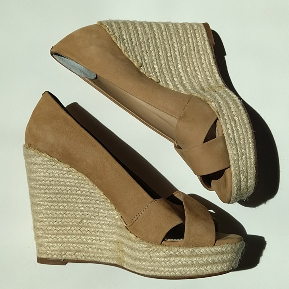 Vince Camuto VP Taryn wedge heels size 8.5